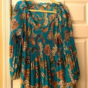 Beautiful turquoise blouse